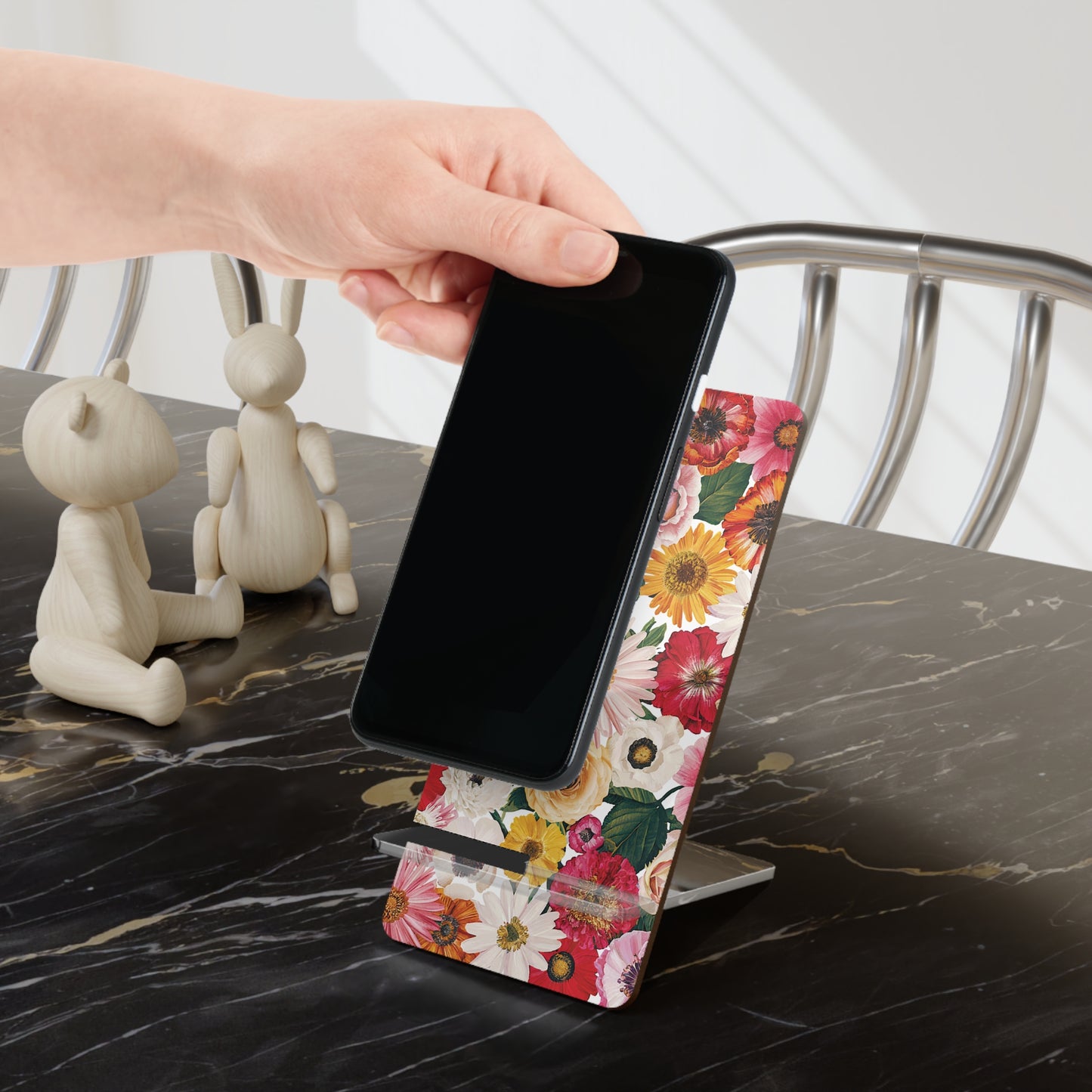 Floral Kaleidoscope - Display Stand for Smartphones