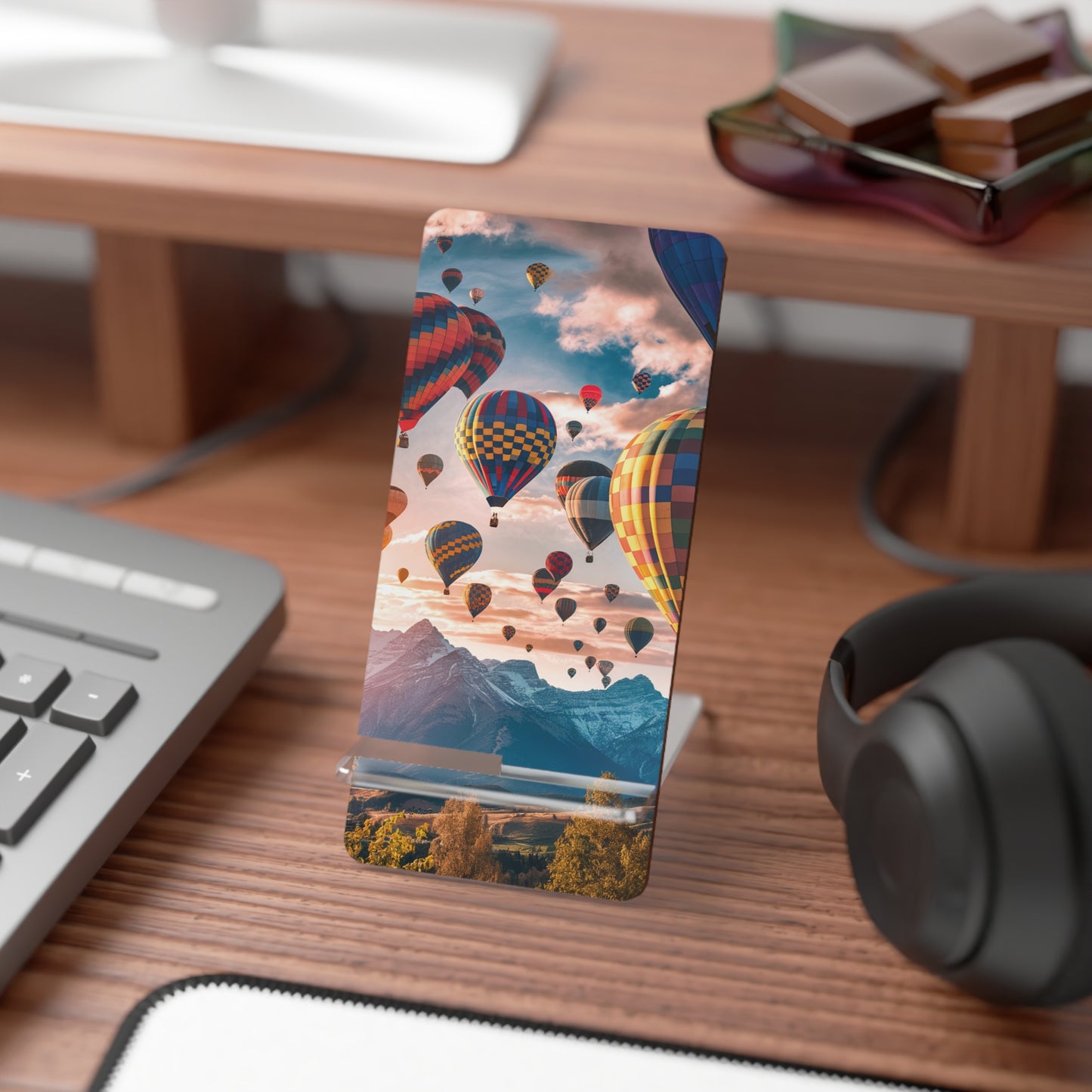 Up, Up, and Away! - Display Stand for Smartphones