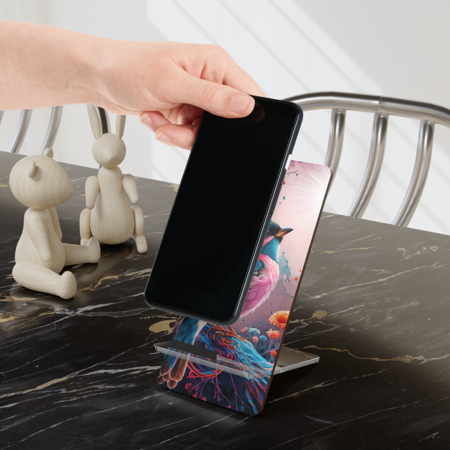 A Vibrant Tweet! - Display Stand for Smartphones