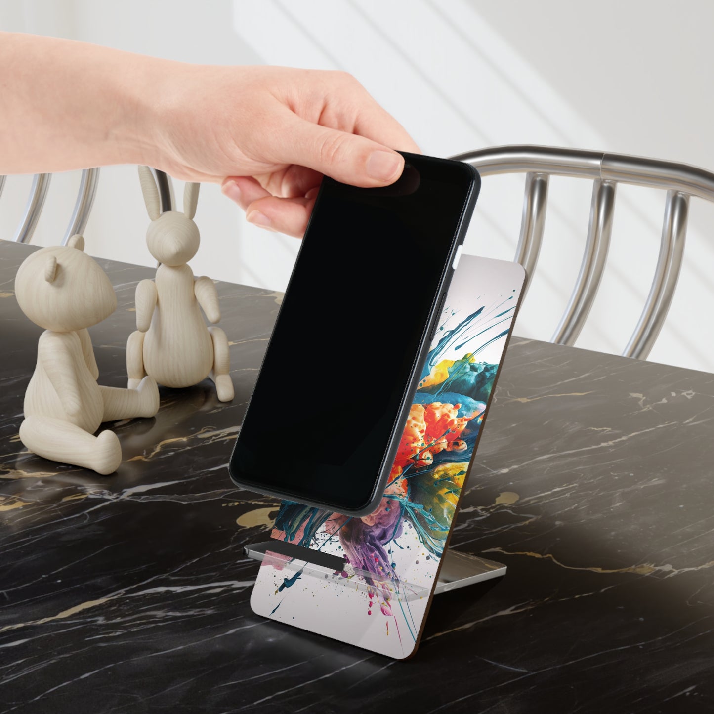 Colorful Canvas - Display Stand for Smartphones