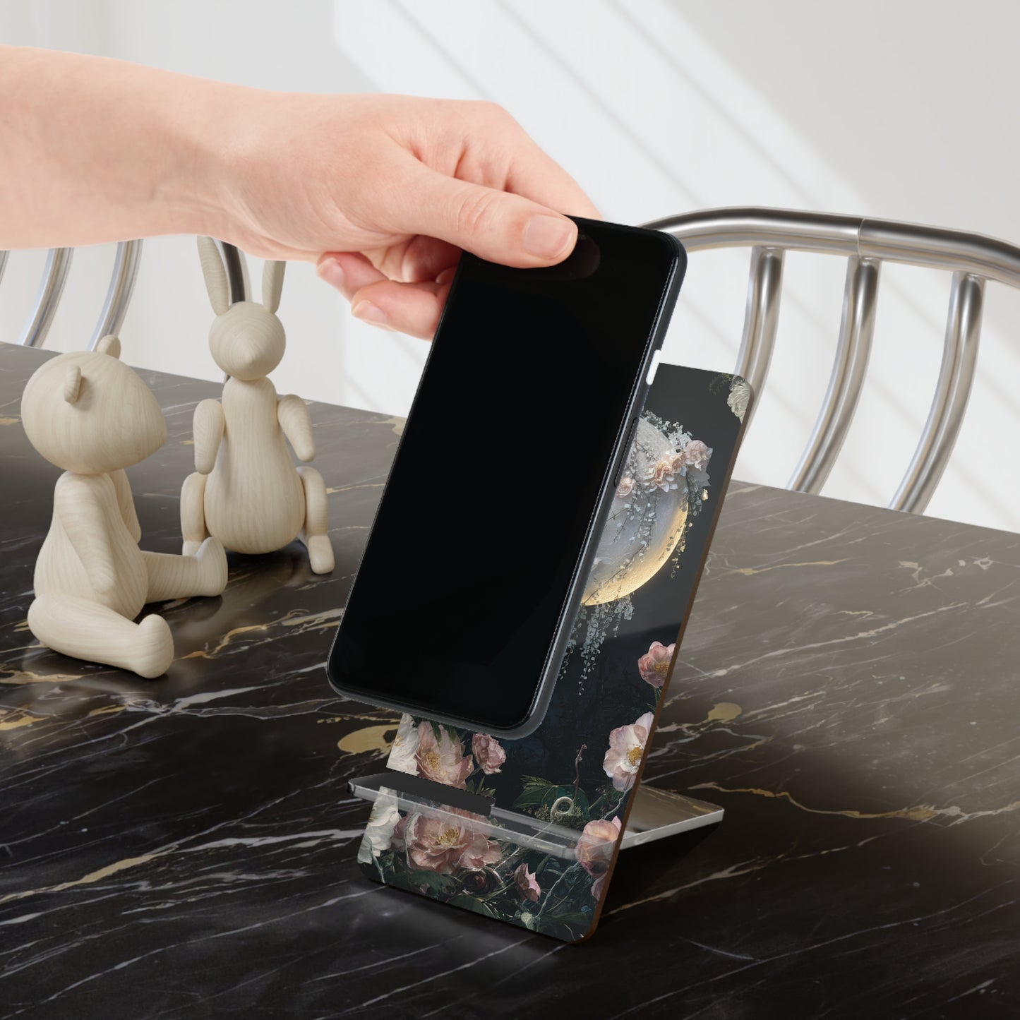 Whispering Moonlight - Display Stand for Smartphones
